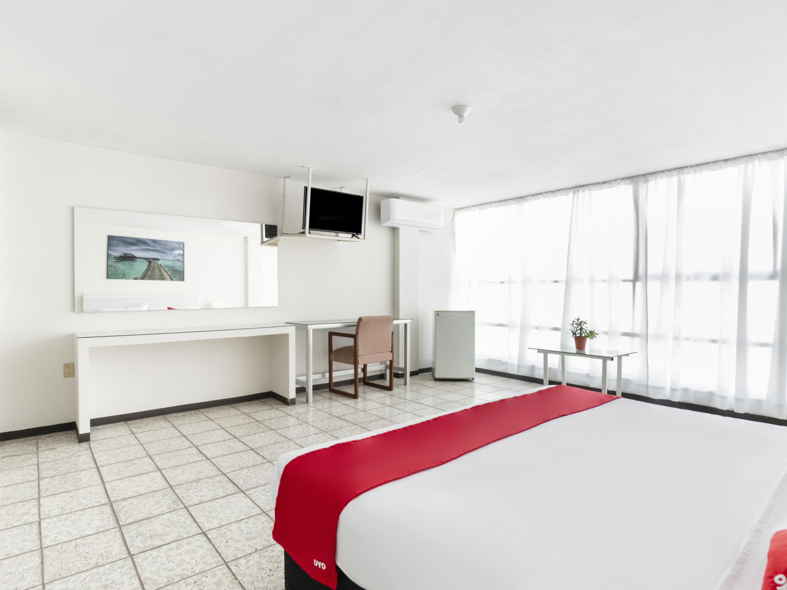 Oyo Hotel Del Llanito, アグアスカリエンテス エクステリア 写真