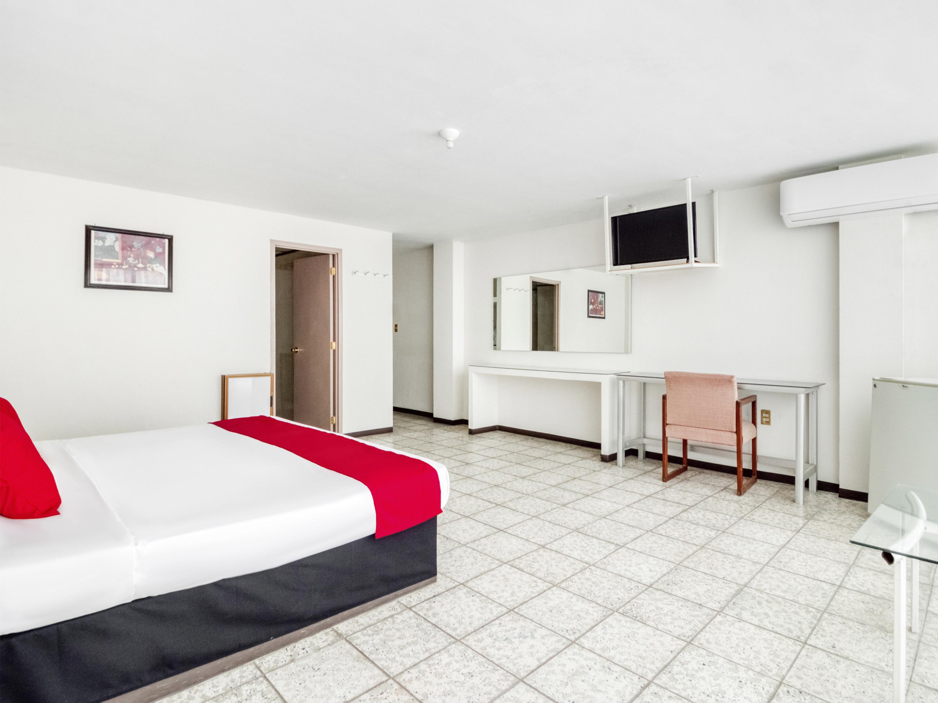 Oyo Hotel Del Llanito, アグアスカリエンテス エクステリア 写真
