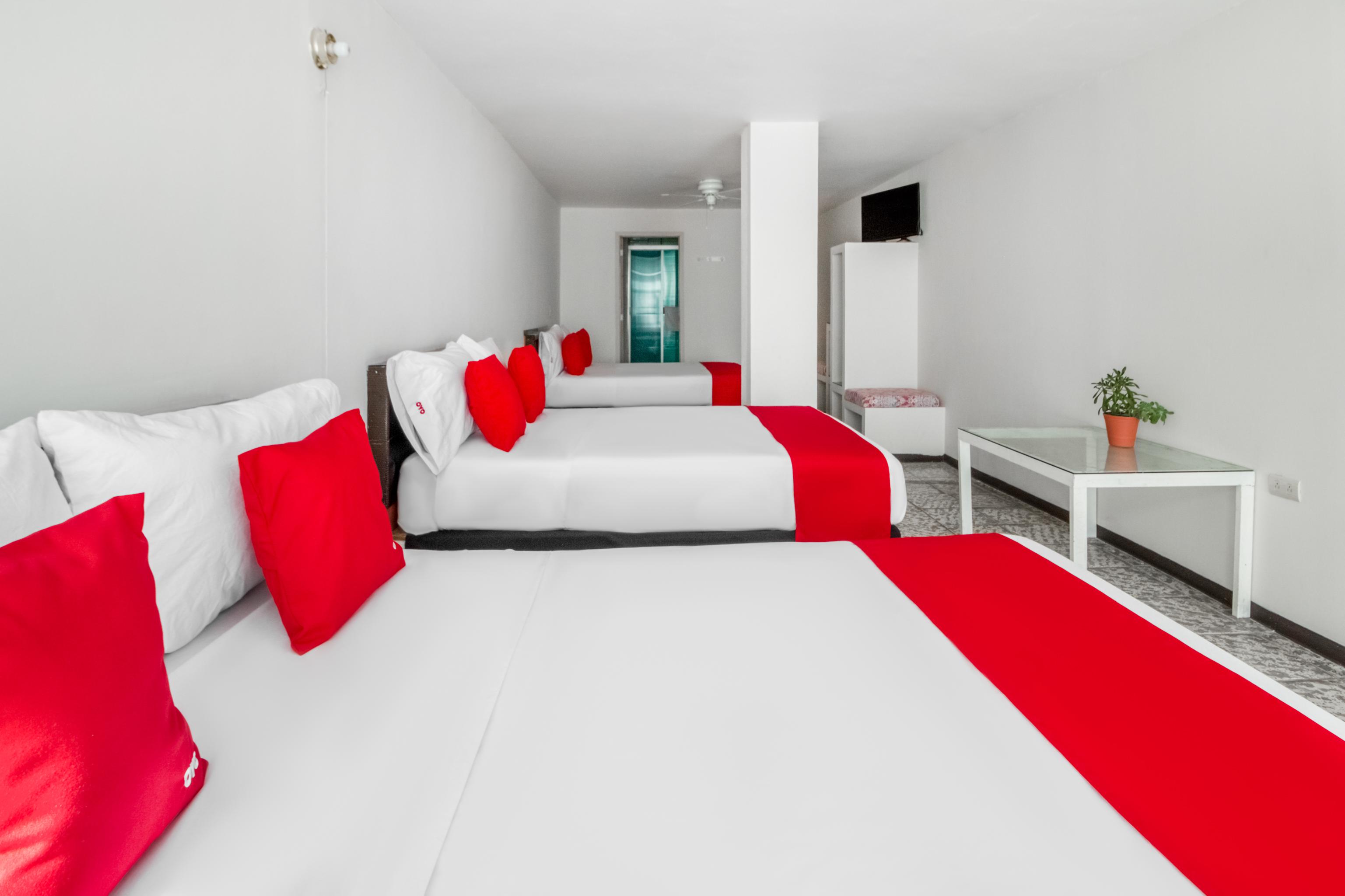 Oyo Hotel Del Llanito, アグアスカリエンテス エクステリア 写真