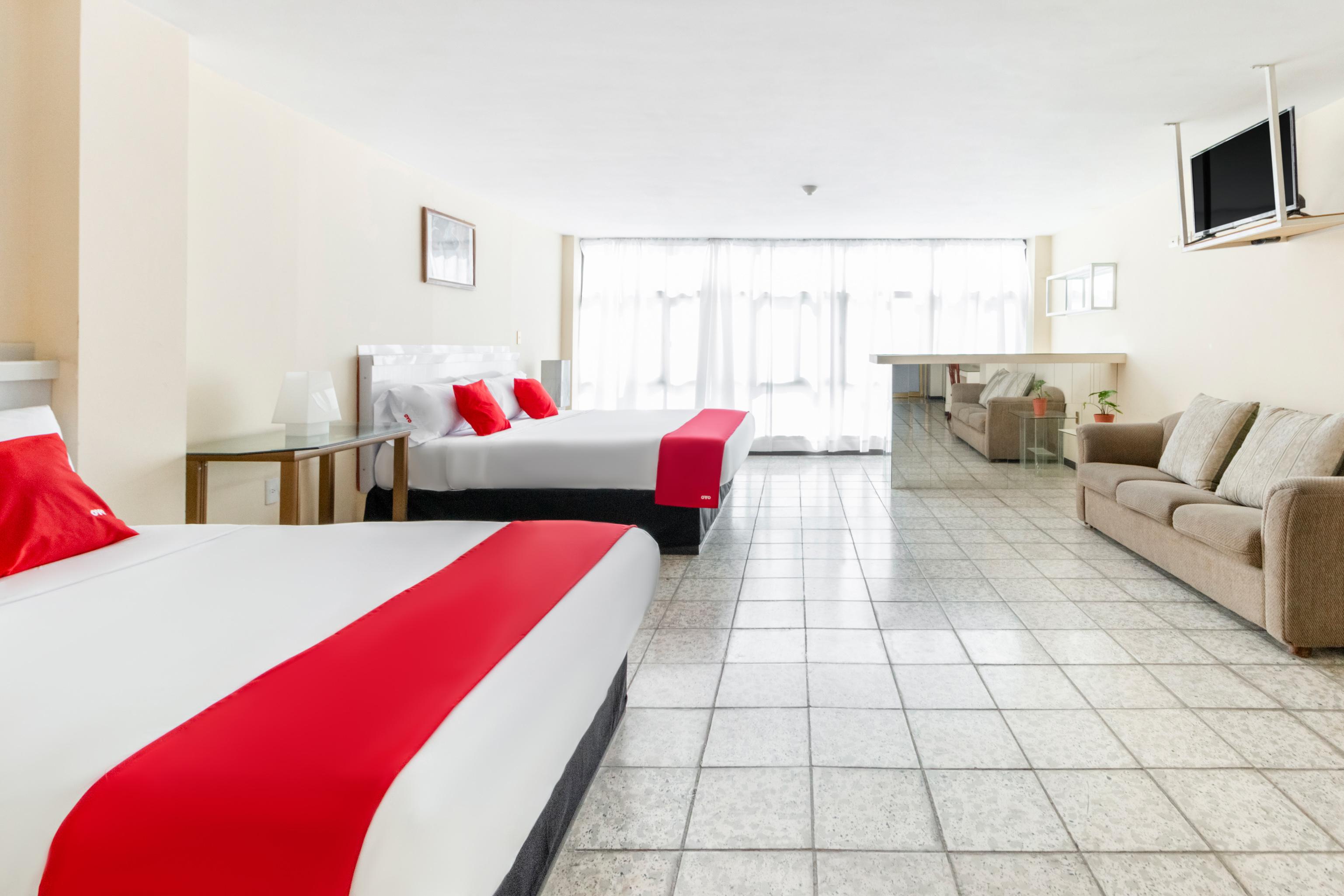Oyo Hotel Del Llanito, アグアスカリエンテス エクステリア 写真