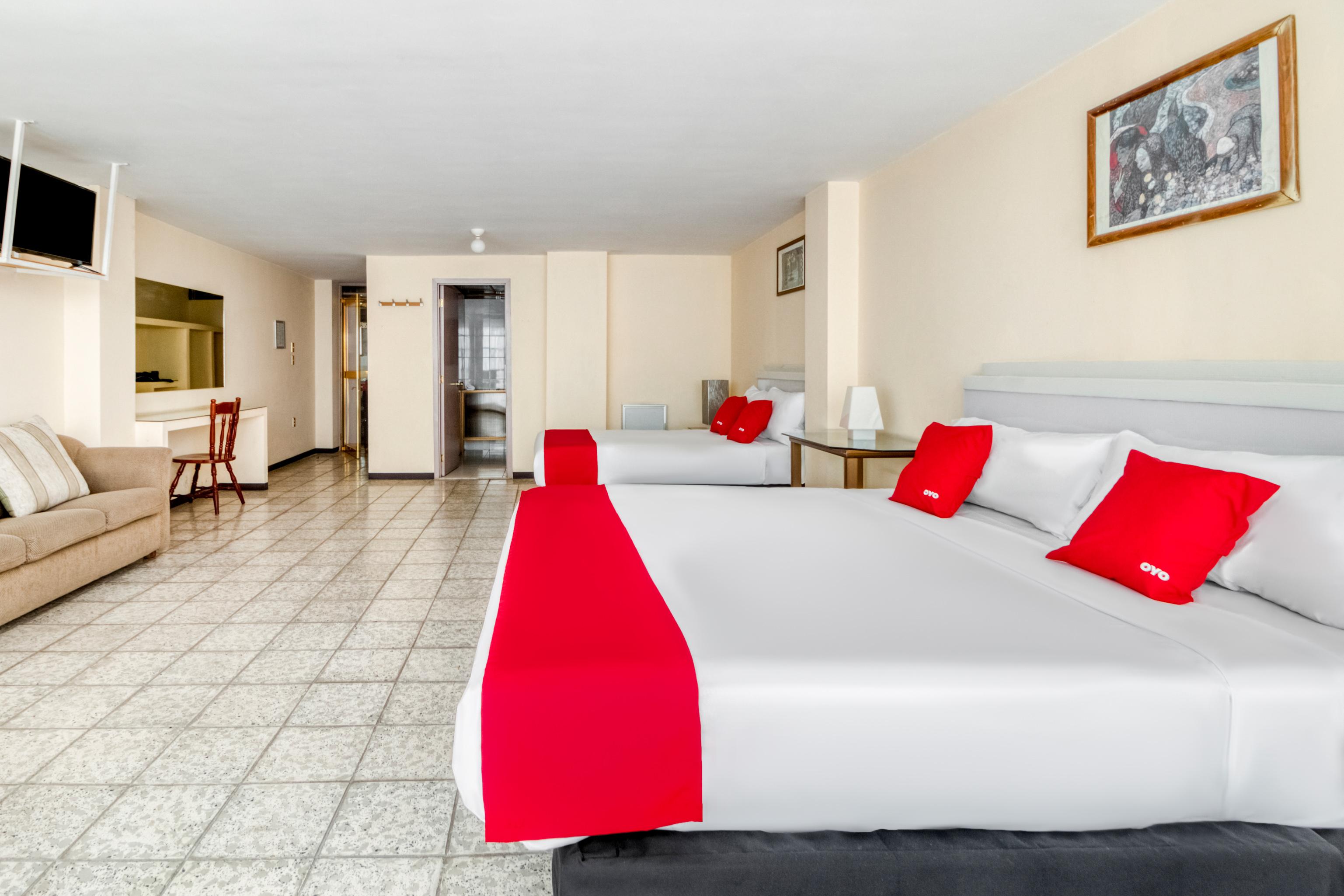 Oyo Hotel Del Llanito, アグアスカリエンテス エクステリア 写真