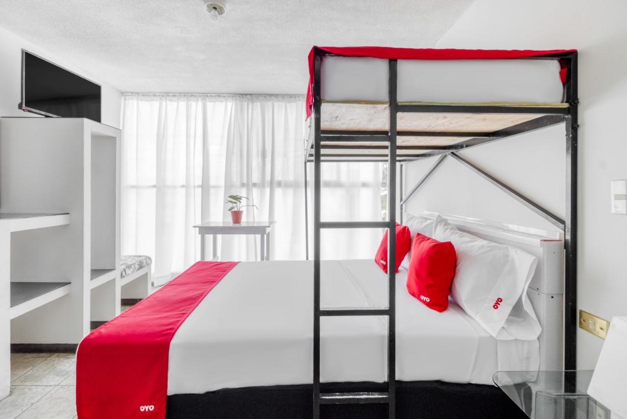 Oyo Hotel Del Llanito, アグアスカリエンテス エクステリア 写真